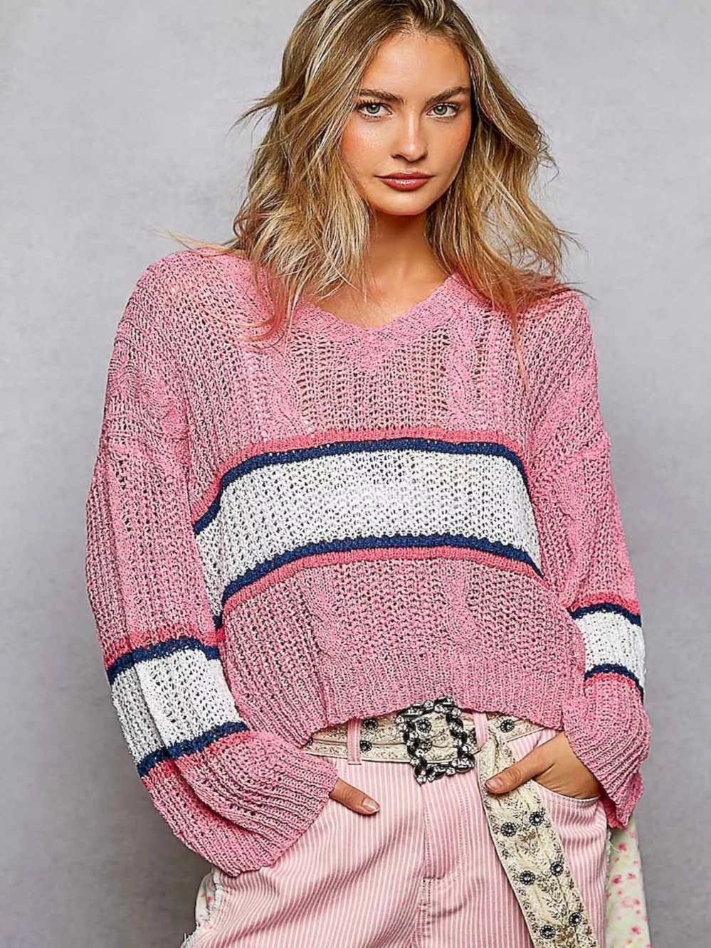 POL V Neck Striped Pattern Cropped Knit Top with Cable Knit Detail Size L NWT